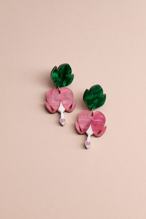 ergi-earrings-bleeding-hearts Обеци Bleeding Hearts