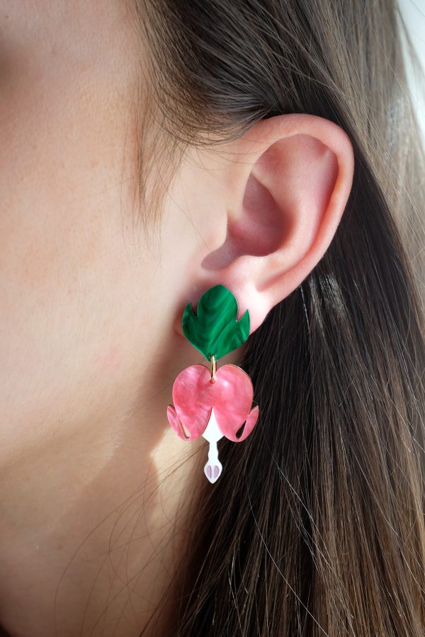 ergi-earrings-bleeding-hearts-on-ear Обеци Bleeding Hearts