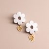 ergi-earrings-flowers-white Обеци White Flower