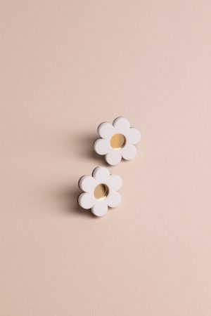 ergi-earrings-flowers-white-small Обеци White Flower (Small)