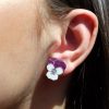 ergi-earrings-violets-small-on-ear-1 Обеци на щифт Violets