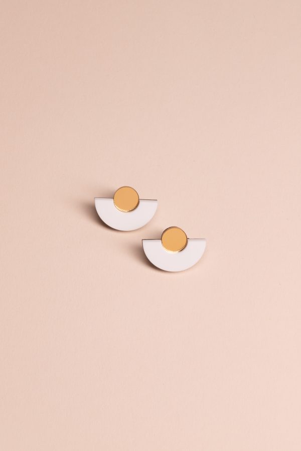 ergi-earrings-parabola-white-gold Обеци Parabola White & Gold Mirror